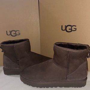 UGG CLASSIC MINI